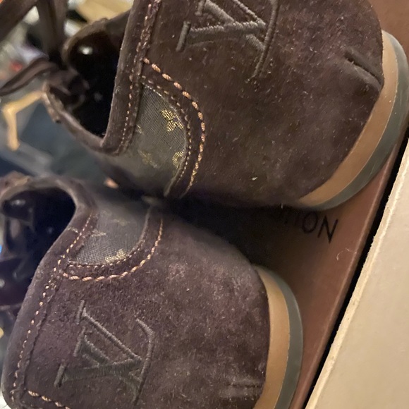 Authentic LV’s - Picture 3 of 8